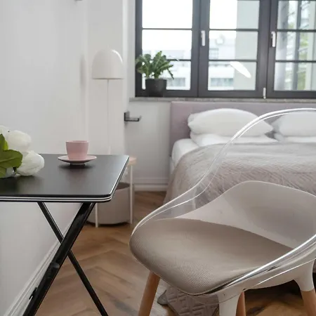 Stylish With A Desk And 2 Bedrooms In By Renters Apartment Breslau