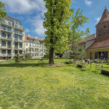 Stylish With A Desk And 2 Bedrooms In By Renters Apartment Breslau